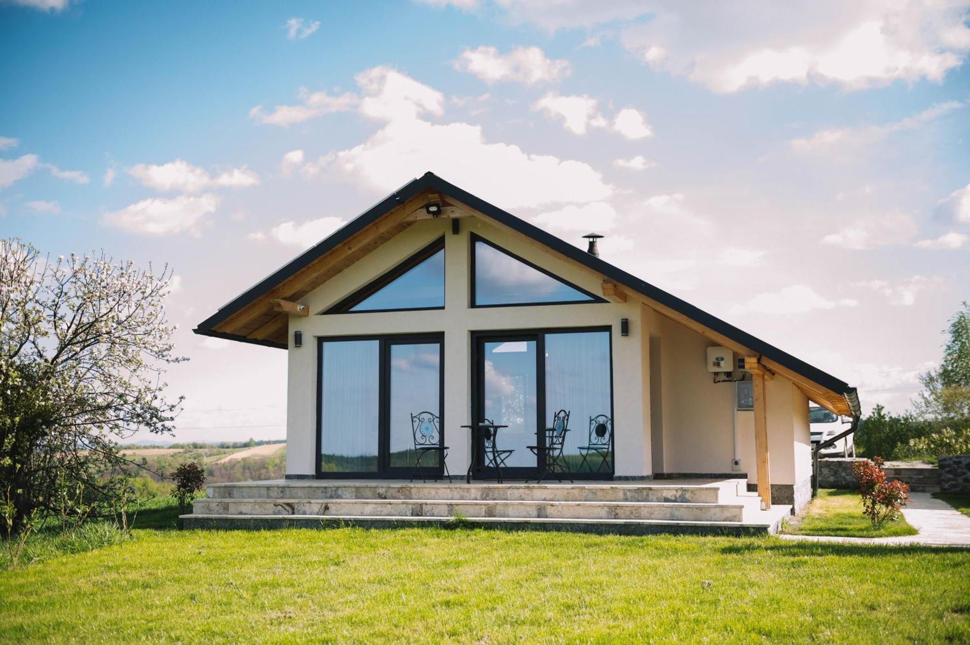 Casa Moderna In Sinteu - Intersectia Intre Modern Si Linistea Naturii Huta Voivozi Экстерьер фото